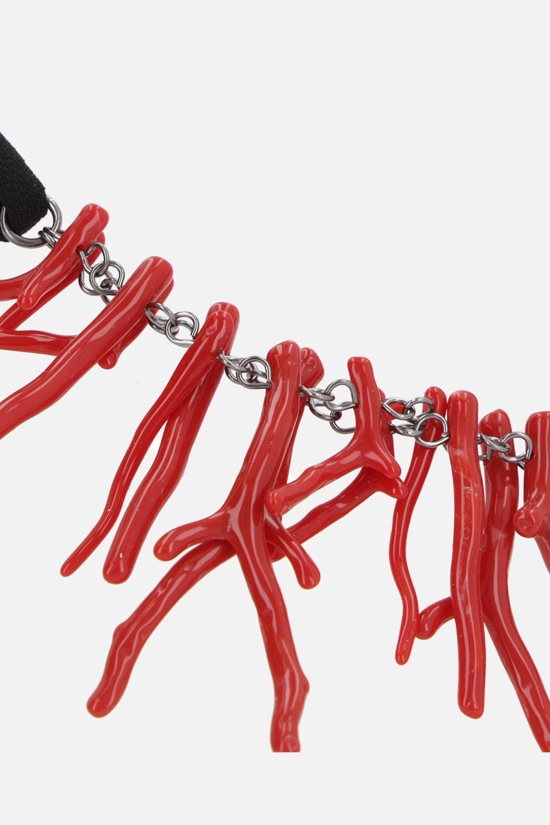 crêpe necklace with resin corals