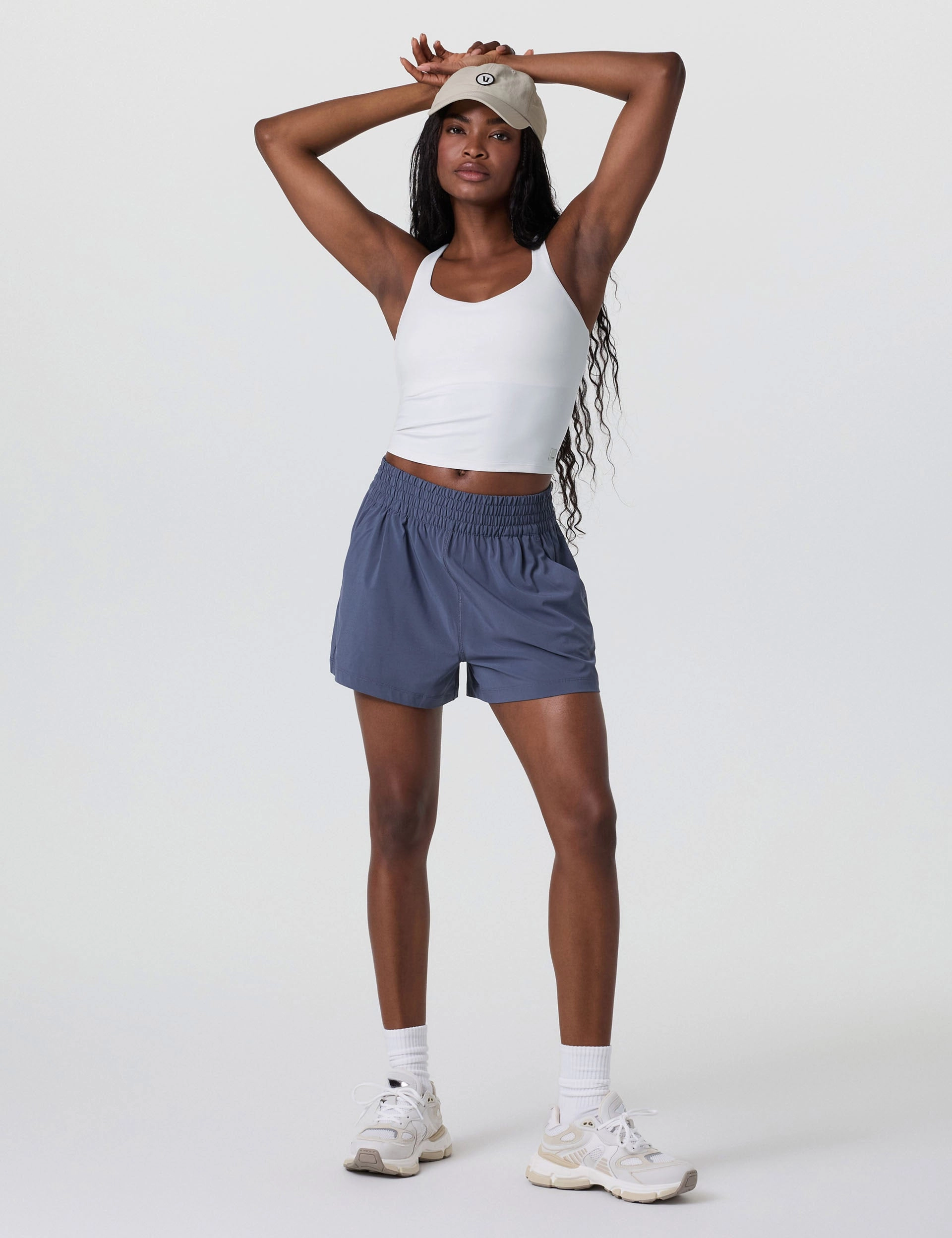 Dynamic Tank - White