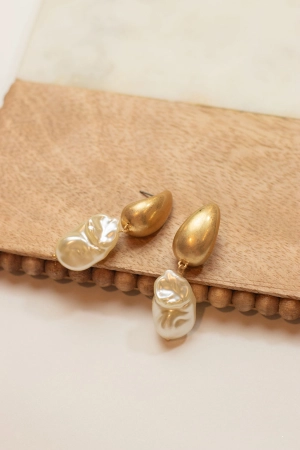 Pearl Teardrop Droop Earrings