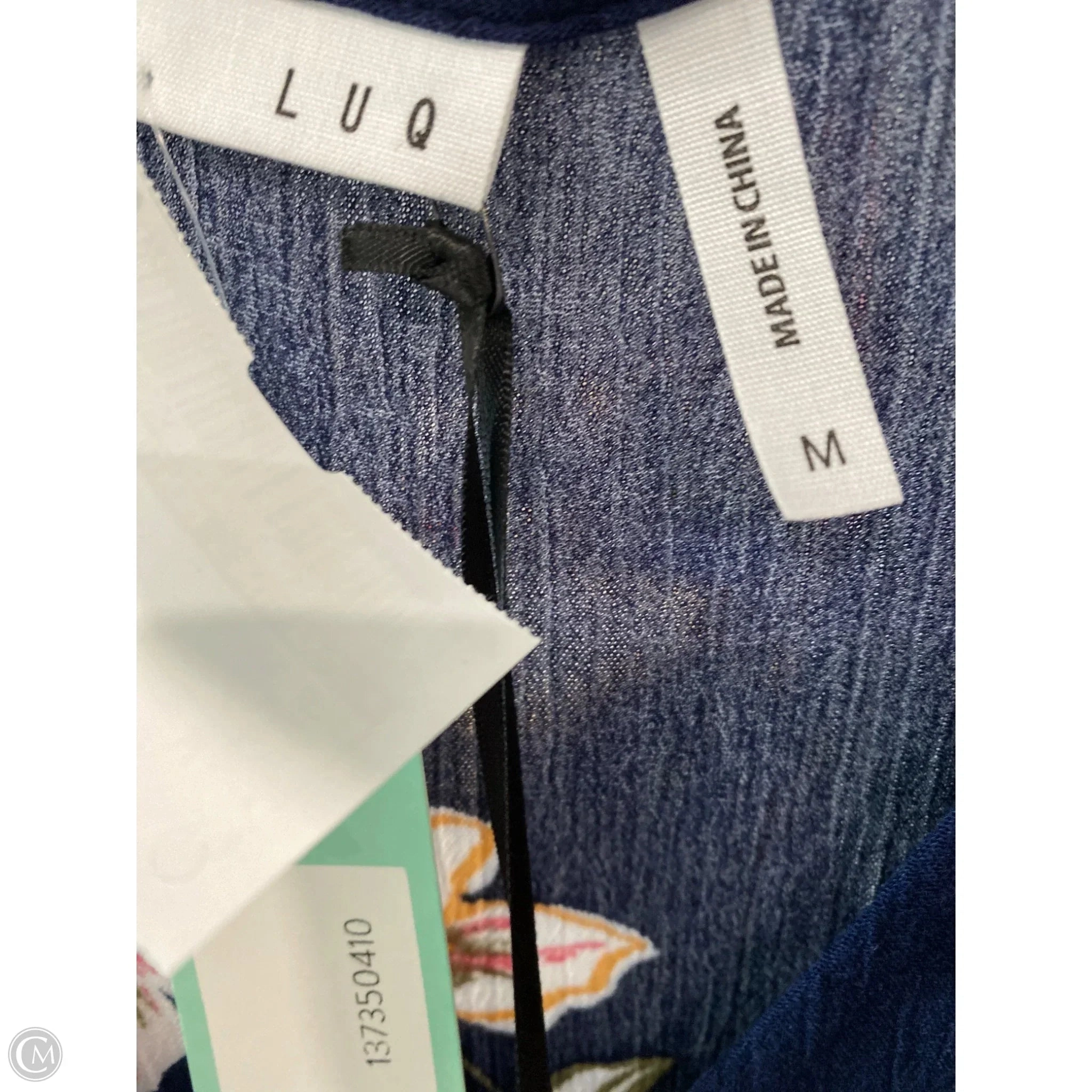 Top Short Sleeve By Clothes Mentor In Navy, Size: M